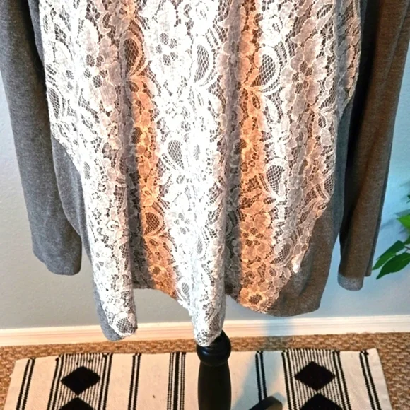Gray and White Lace Women's Hoodie-Dressbarn - Picture 3 of 9
